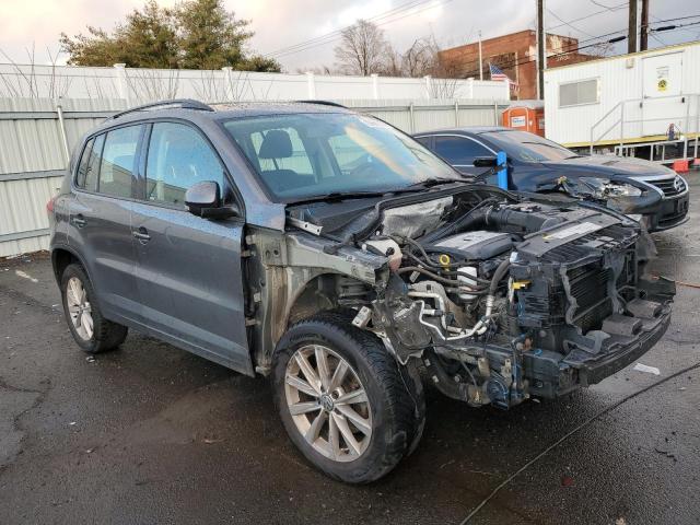 WVGBV7AX0JK005523 - 2018 VOLKSWAGEN TIGUAN LIM GRAY photo 4