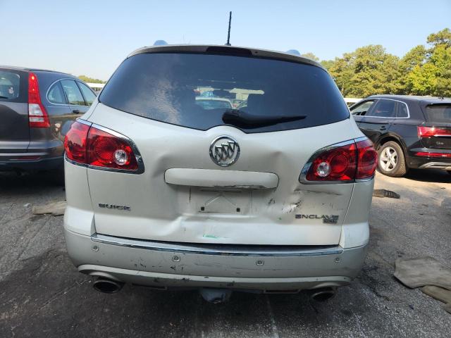 5GAKRCEDXBJ261789 - 2011 BUICK ENCLAVE CXL WHITE photo 6