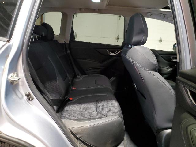 JF2SKAECXKH459487 - 2019 SUBARU FORESTER PREMIUM ნაცრისფერი ფოტო 11
