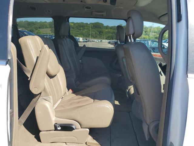 2C4RC1BG3ER394265 - 2014 CHRYSLER TOWN & COU TOURING WHITE photo 11