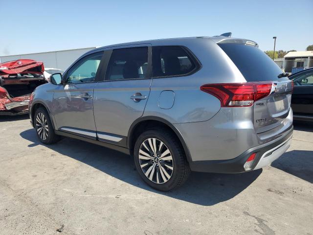 JA4AZ3A31KZ043257 - 2019 MITSUBISHI OUTLANDER SE SILVER photo 2
