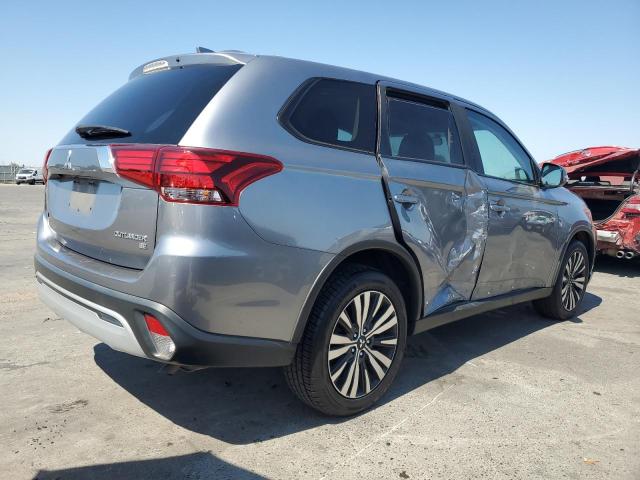 JA4AZ3A31KZ043257 - 2019 MITSUBISHI OUTLANDER SE SILVER photo 3