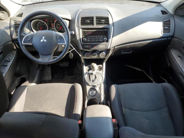 4A4AR3AU2EE013042 - 2014 MITSUBISHI OUTLANDER ES GRAY photo 8