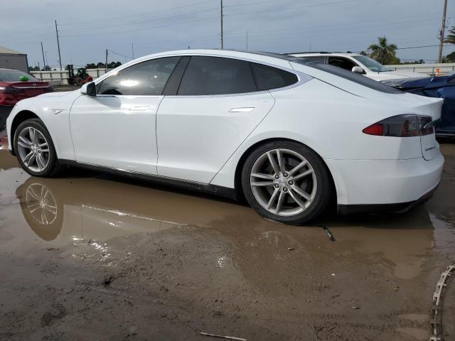 5YJSA1AG2DFP09818 - 2013 TESLA MODEL S Սպիտակ լուսանկար 2