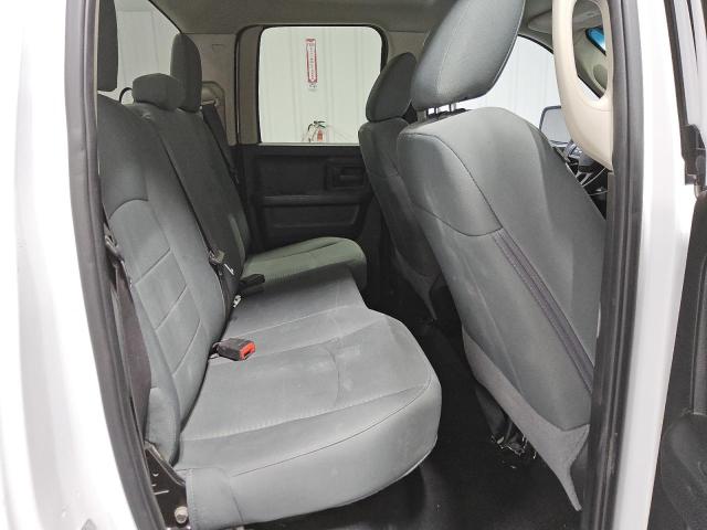 1C6RR6FG8JS303576 - 2018 RAM 1500 ST Blanc photo 10