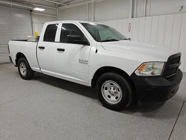 1C6RR6FG8JS303576 - 2018 RAM 1500 ST Blanc photo 4