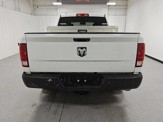 1C6RR6FG8JS303576 - 2018 RAM 1500 ST Blanc photo 6