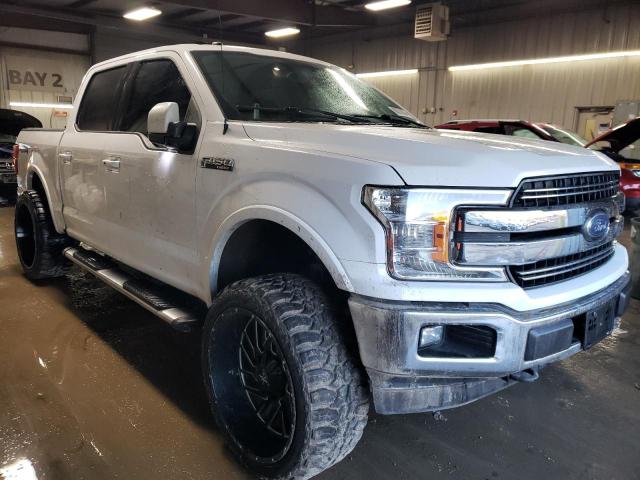 1FTEW1EP6JKE86111 - 2018 FORD F150 SUPERCREW WHITE photo 4