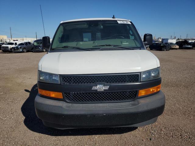 1GCWGAFP9K1373230 - 2019 CHEVROLET EXPRESS G2 WHITE photo 5