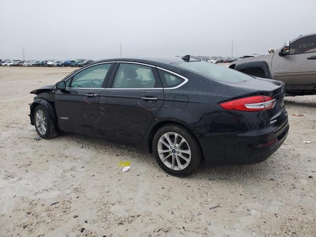 3FA6P0MU9KR125929 - 2019 FORD FUSION SEL BLACK photo 2