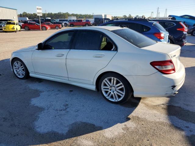 WDDGF54X09R084031 - 2009 MERCEDES-BENZ C 300 WHITE photo 2