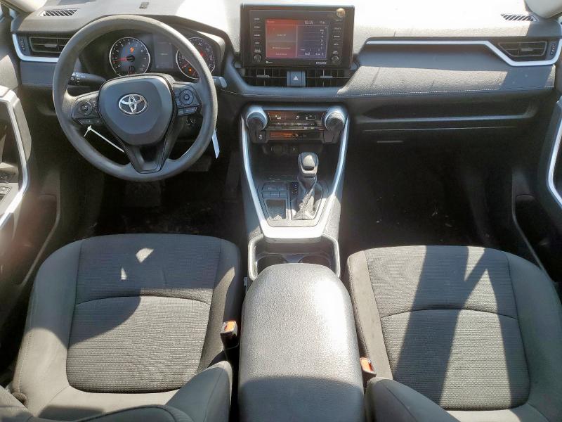 2T3H1RFV8MC165160 - 2021 TOYOTA RAV4 LE WHITE photo 8