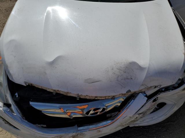 5NPEC4AC9DH659121 - 2013 HYUNDAI SONATA SE WHITE photo 11