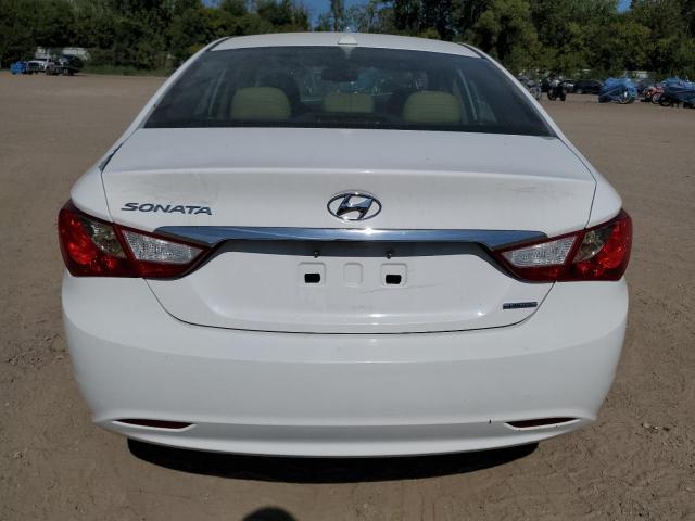 5NPEC4AC9DH659121 - 2013 HYUNDAI SONATA SE WHITE photo 6