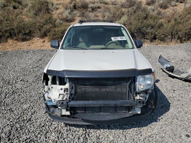 1FMCU9D73AKC72556 - 2010 FORD ESCAPE XLT Белый фото 5