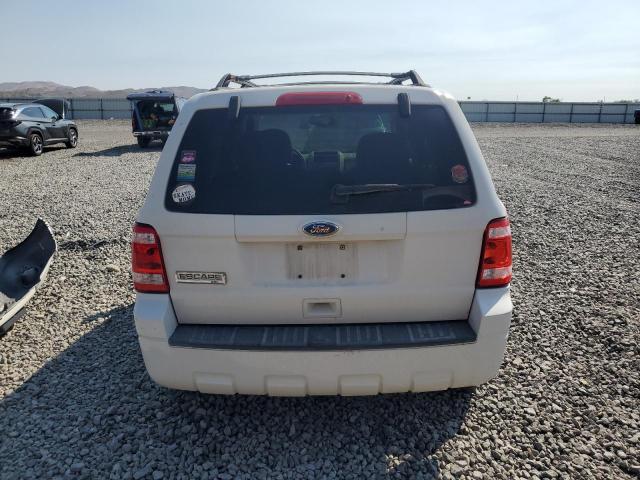 1FMCU9D73AKC72556 - 2010 FORD ESCAPE XLT Белый фото 6