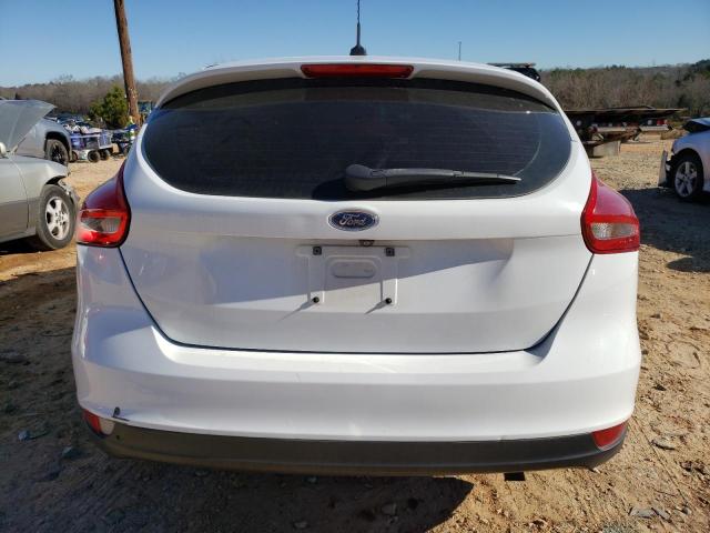 1FADP3K29FL316068 - 2015 FORD FOCUS SE WHITE photo 6