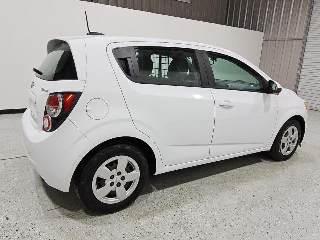 1G1JA6SH8G4174613 - 2016 CHEVROLET SONIC LS WHITE photo 3