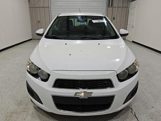 1G1JA6SH8G4174613 - 2016 CHEVROLET SONIC LS WHITE photo 5