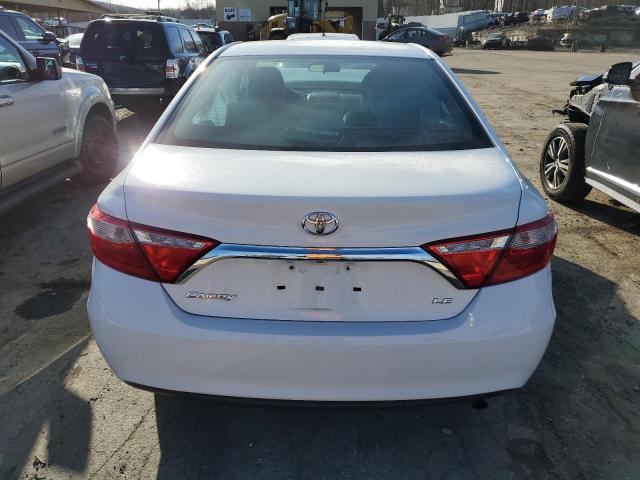 4T1BF1FKXHU324983 - 2017 TOYOTA CAMRY LE WHITE photo 6