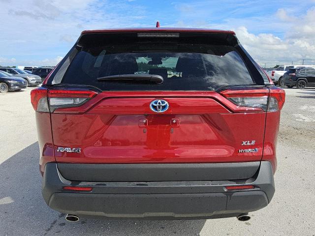 2T3RWRFV8RW235154 - 2024 TOYOTA RAV4 XLE 红色 照片 6