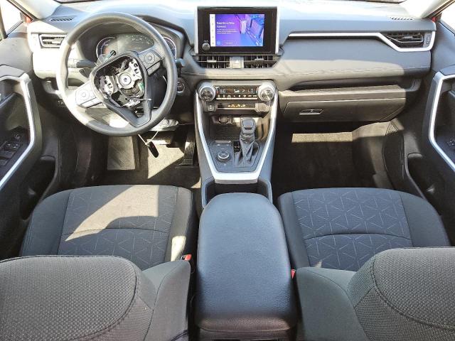 2T3RWRFV8RW235154 - 2024 TOYOTA RAV4 XLE 红色 照片 8