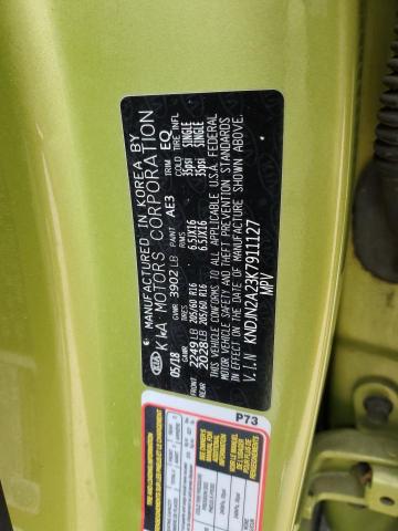 KNDJN2A23K7911127 - 2019 KIA SOUL GREEN photo 12