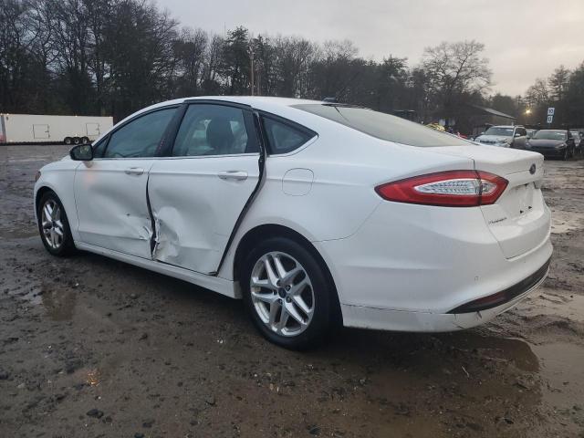 1FA6P0H71G5113742 - 2016 FORD FUSION SE WHITE photo 2