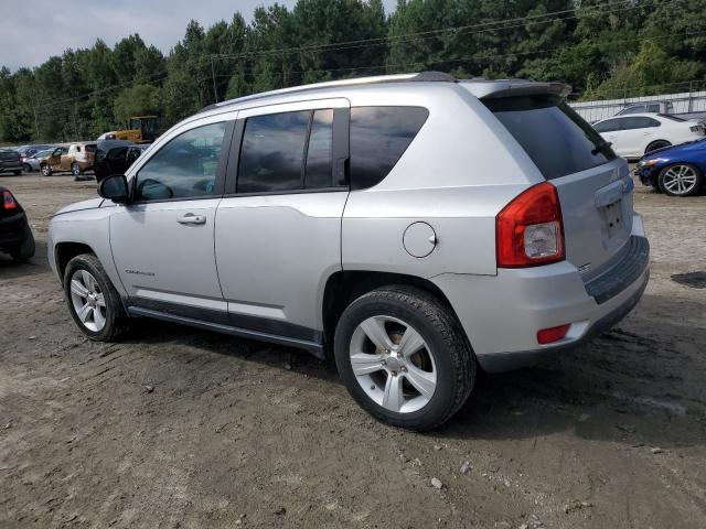 1C4NJCBBXCD554226 - 2012 JEEP COMPASS SPORT 银色 照片 2