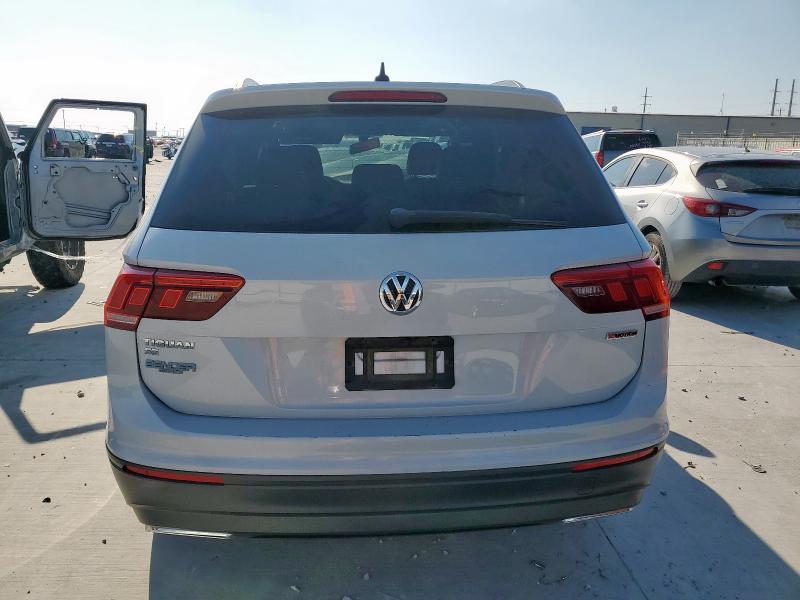 3VV2B7AX3KM062260 - 2019 VOLKSWAGEN TIGUAN SE 银色 照片 6