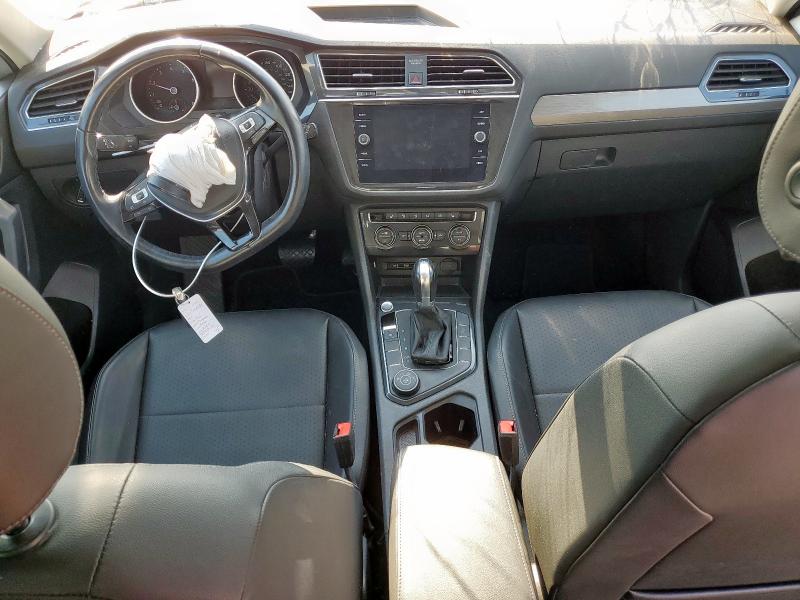 3VV2B7AX3KM062260 - 2019 VOLKSWAGEN TIGUAN SE 银色 照片 8