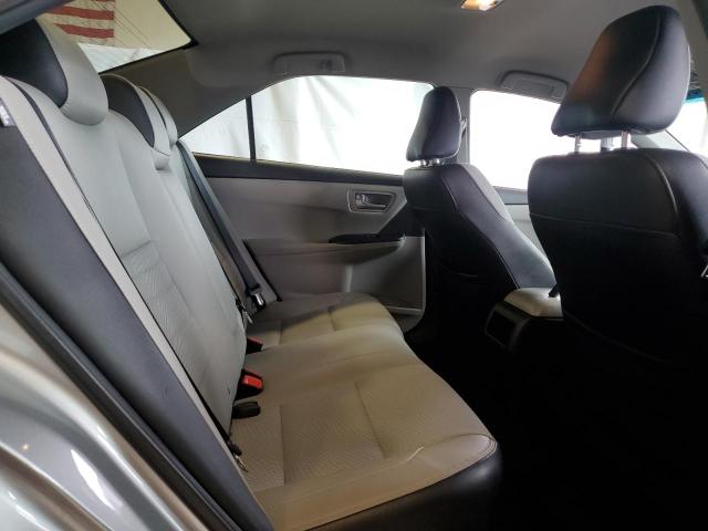 4T1BF1FK3HU616149 - 2017 TOYOTA CAMRY LE SILVER photo 10