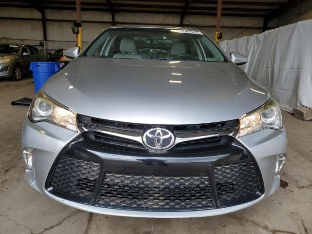 4T1BF1FK3HU616149 - 2017 TOYOTA CAMRY LE SILVER photo 5