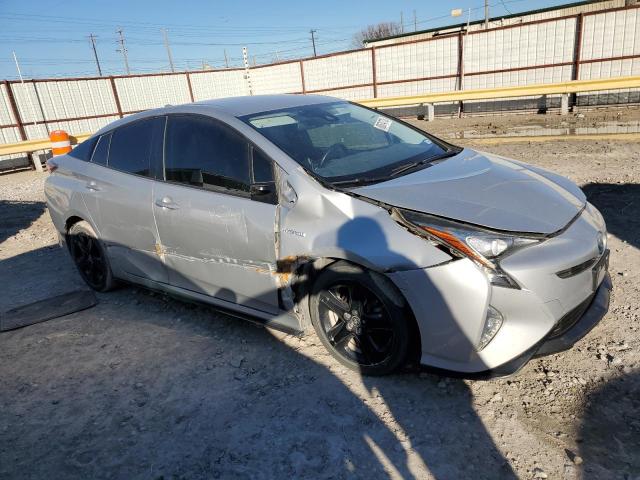 JTDKARFU4H3535881 - 2017 TOYOTA PRIUS SILVER photo 4