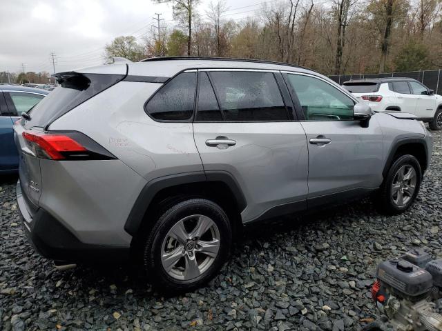 4T3RWRFV2PU090299 - 2023 TOYOTA RAV4 XLE GRAY photo 3