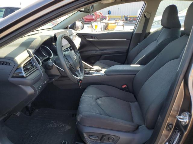4T1R11AK8PU138054 - 2023 TOYOTA CAMRY LE 石墨色 照片 7