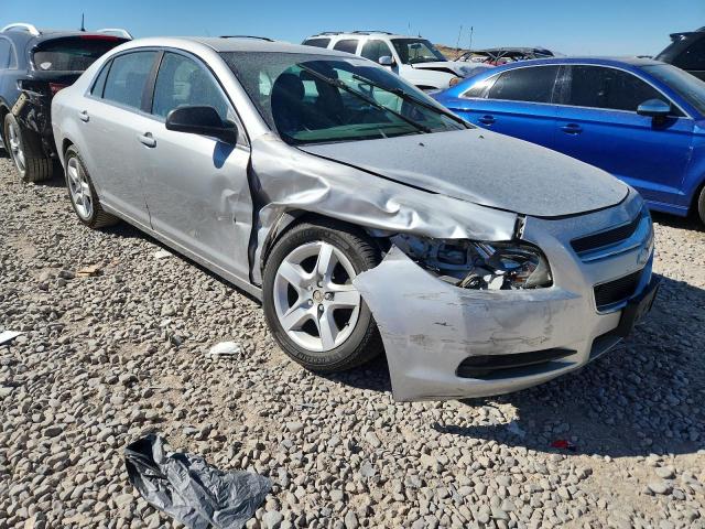 1G1ZA5E01AF247688 - 2010 CHEVROLET MALIBU LS 银色 照片 4