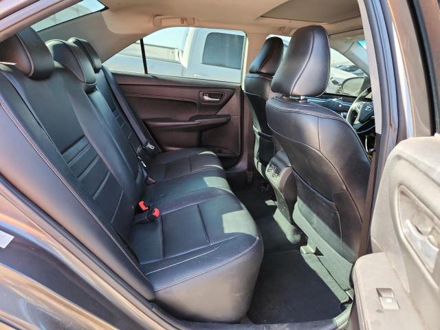 4T1BF1FK0GU533678 - 2016 TOYOTA CAMRY LE GRAY photo 10