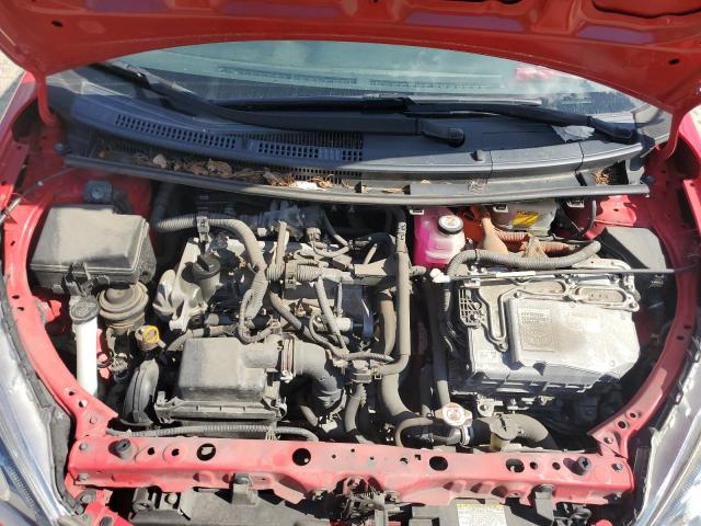 JTDKDTB3XH1594740 - 2017 TOYOTA PRIUS C RED photo 11