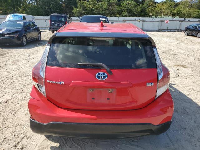 JTDKDTB3XH1594740 - 2017 TOYOTA PRIUS C RED photo 6