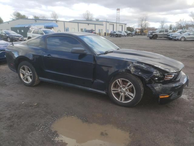 1ZVBP8AN9A5135590 - 2010 FORD MUSTANG BLACK photo 4