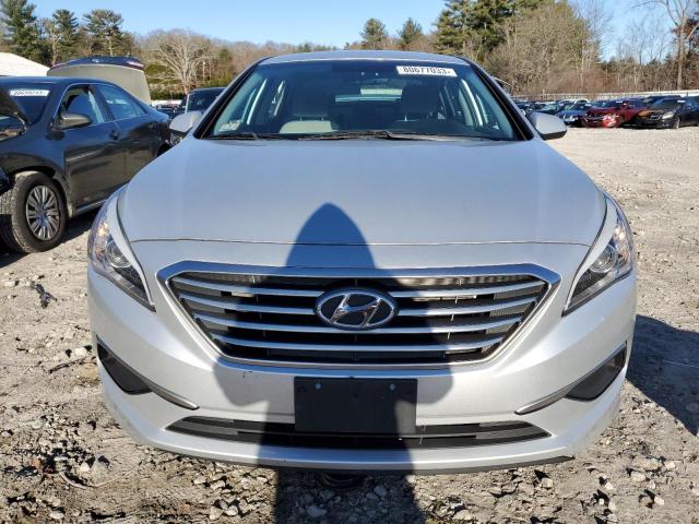 5NPE24AF2HH572387 - 2017 HYUNDAI SONATA SE GRAY photo 5