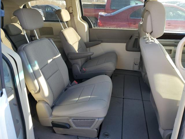 2A4RR5D17AR393980 - 2010 CHRYSLER TOWN & COU TOURING WHITE photo 11