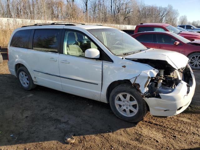 2A4RR5D17AR393980 - 2010 CHRYSLER TOWN & COU TOURING WHITE photo 4
