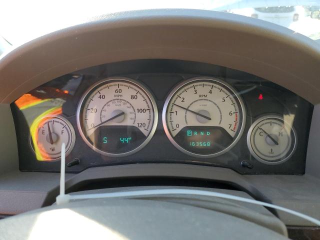 2A4RR5D17AR393980 - 2010 CHRYSLER TOWN & COU TOURING WHITE photo 9