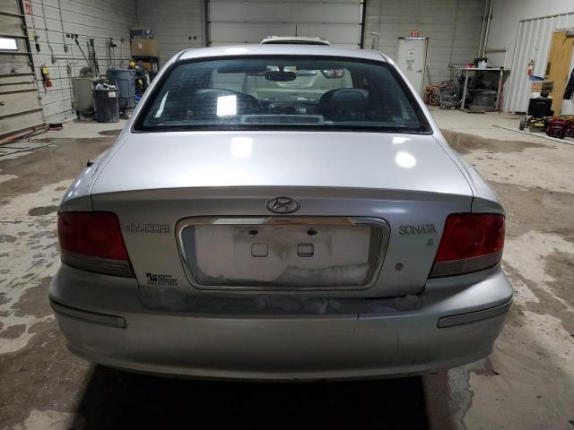 KMHWF35H43A854881 - 2003 HYUNDAI SONATA GLS SILVER photo 6