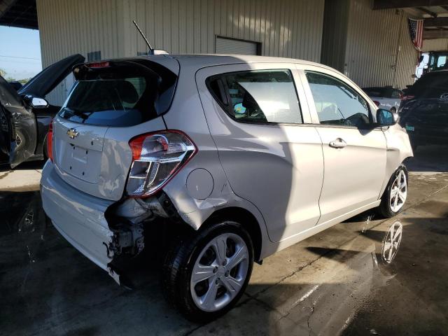 KL8CB6SA4KC807387 - 2019 CHEVROLET SPARK LS CREAM photo 3