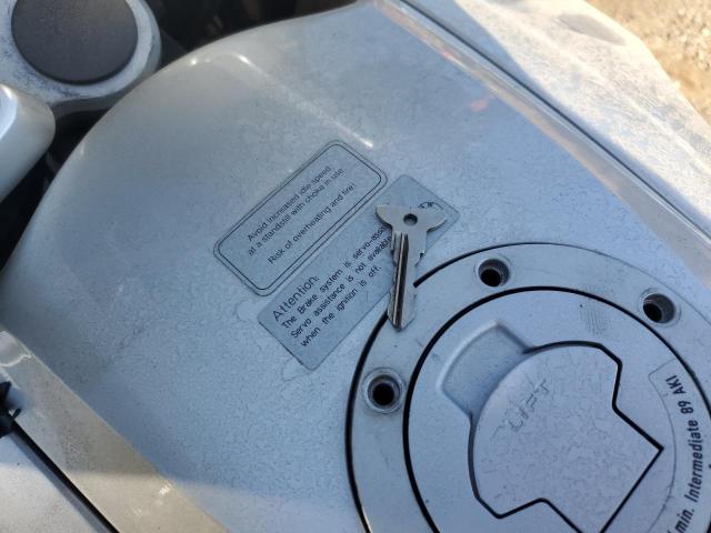 WB10499A63ZE90500 - 2003 BMW MOTORCYCLE RT SILVER photo 8