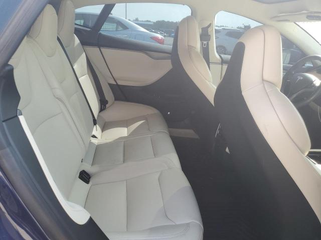 5YJSA1E25JF295847 - 2018 TESLA MODEL S Azul foto 10