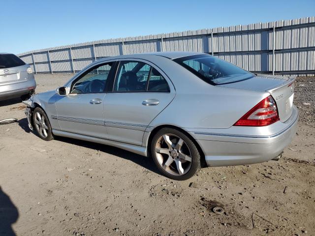 WDBRF52H77F853071 - 2007 MERCEDES-BENZ C 230 BLACK photo 2